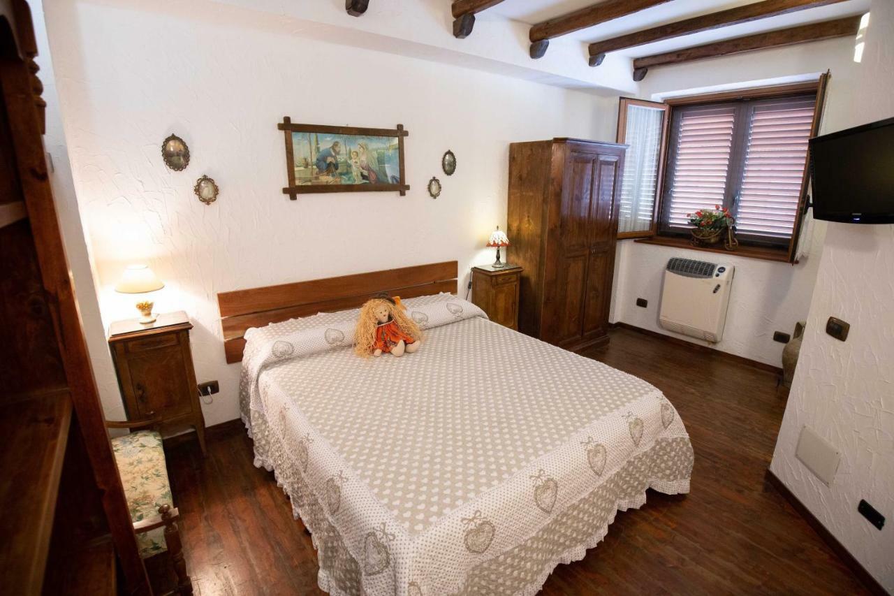 La Casa In Pietra Bed & Breakfast Santa Caterina Villarmosa Exterior photo